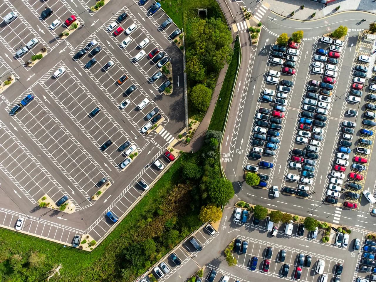 Fleet Management Software: What to Look for Before You Buy — article illustration