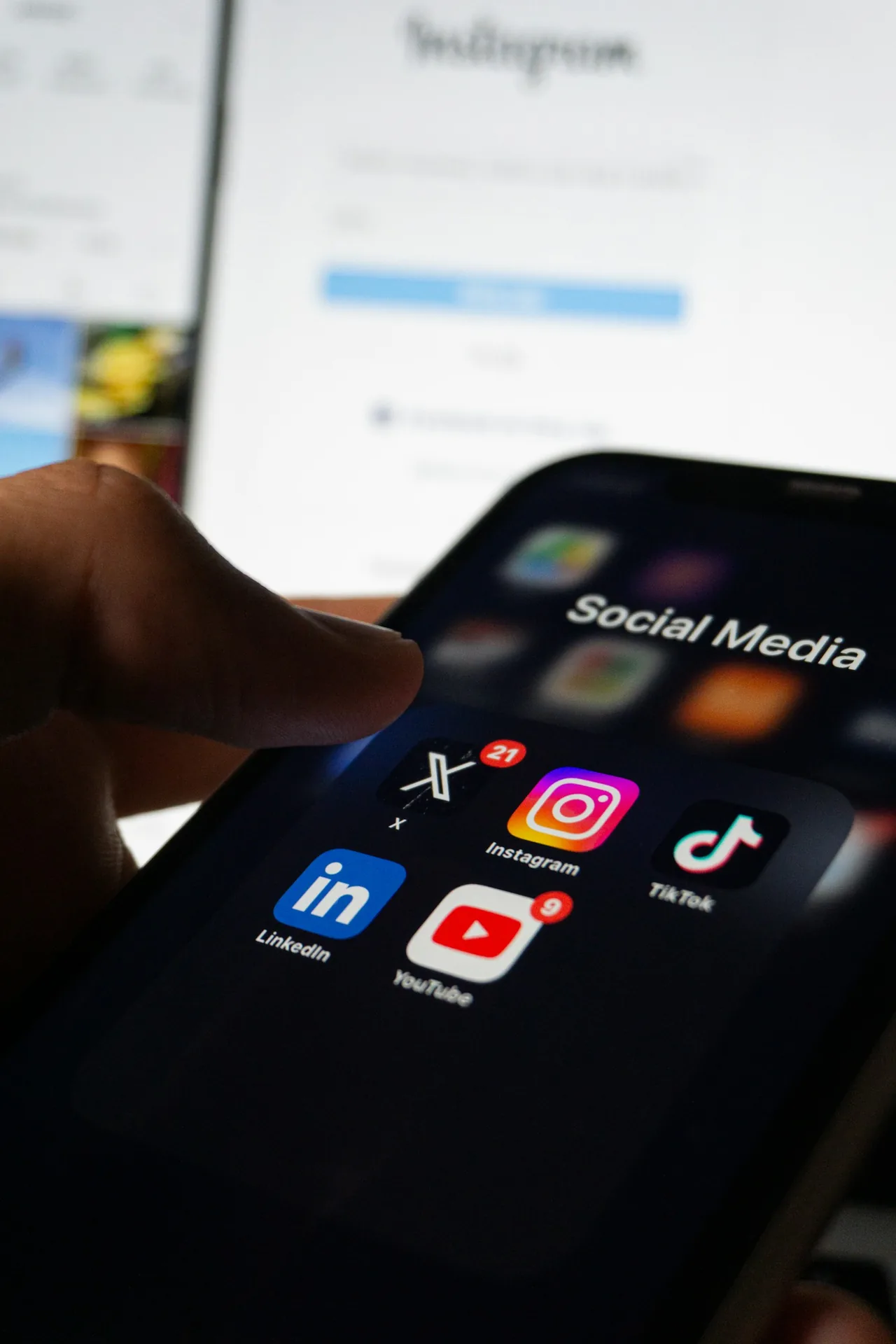 Instagram for Business: Building a Following That Actually Buys — article illustration